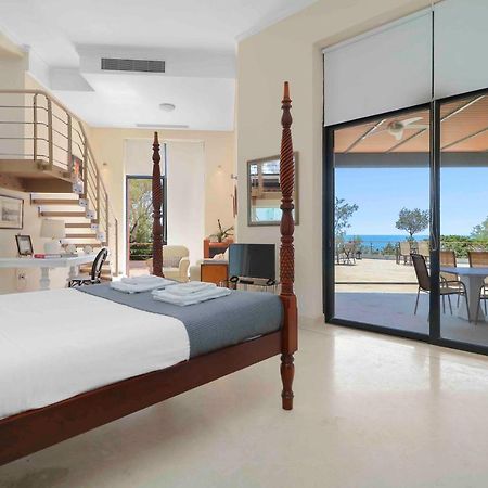 סוניו Black Diamond Beachfront Pool Villa Pasithea In Sounio, Athens מראה חיצוני תמונה
