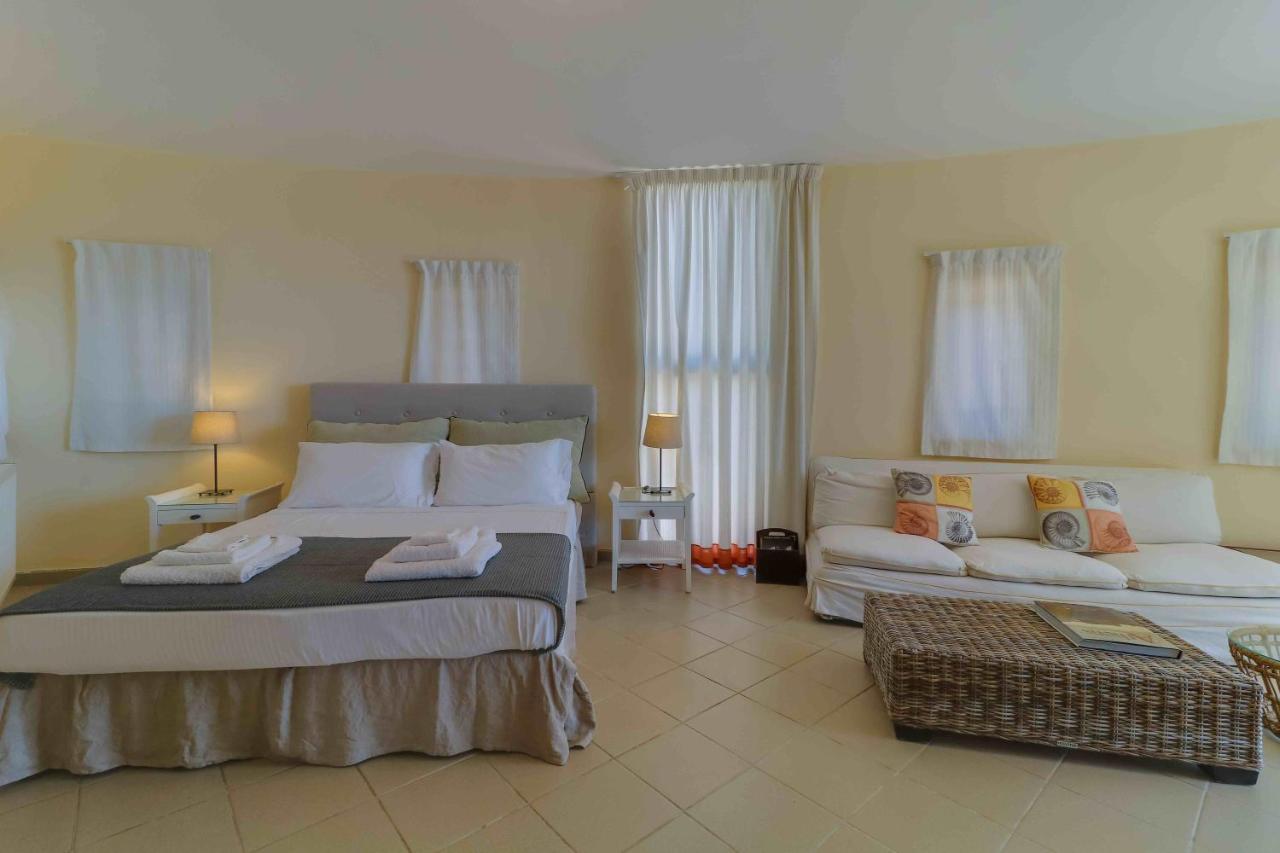 סוניו Black Diamond Beachfront Pool Villa Pasithea In Sounio, Athens מראה חיצוני תמונה