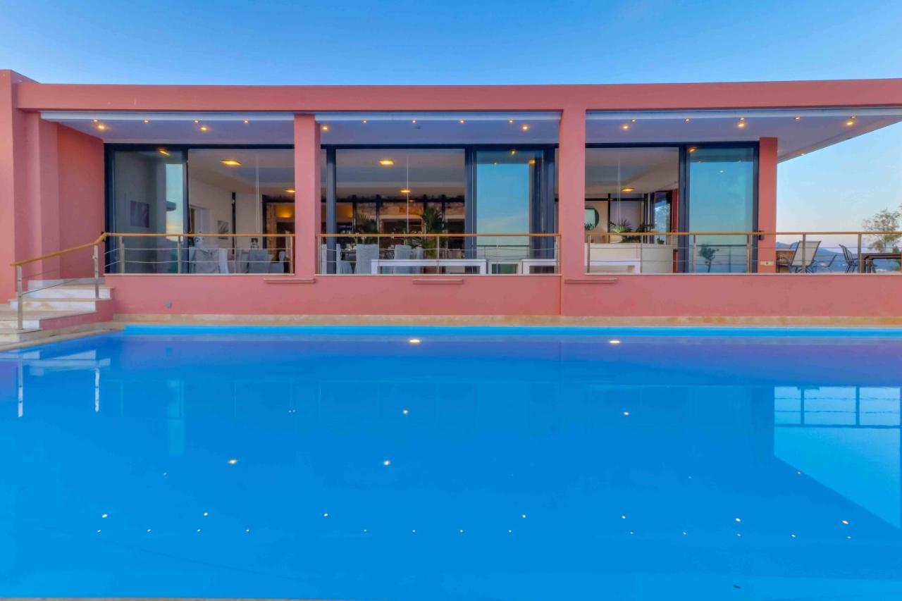 סוניו Black Diamond Beachfront Pool Villa Pasithea In Sounio, Athens מראה חיצוני תמונה