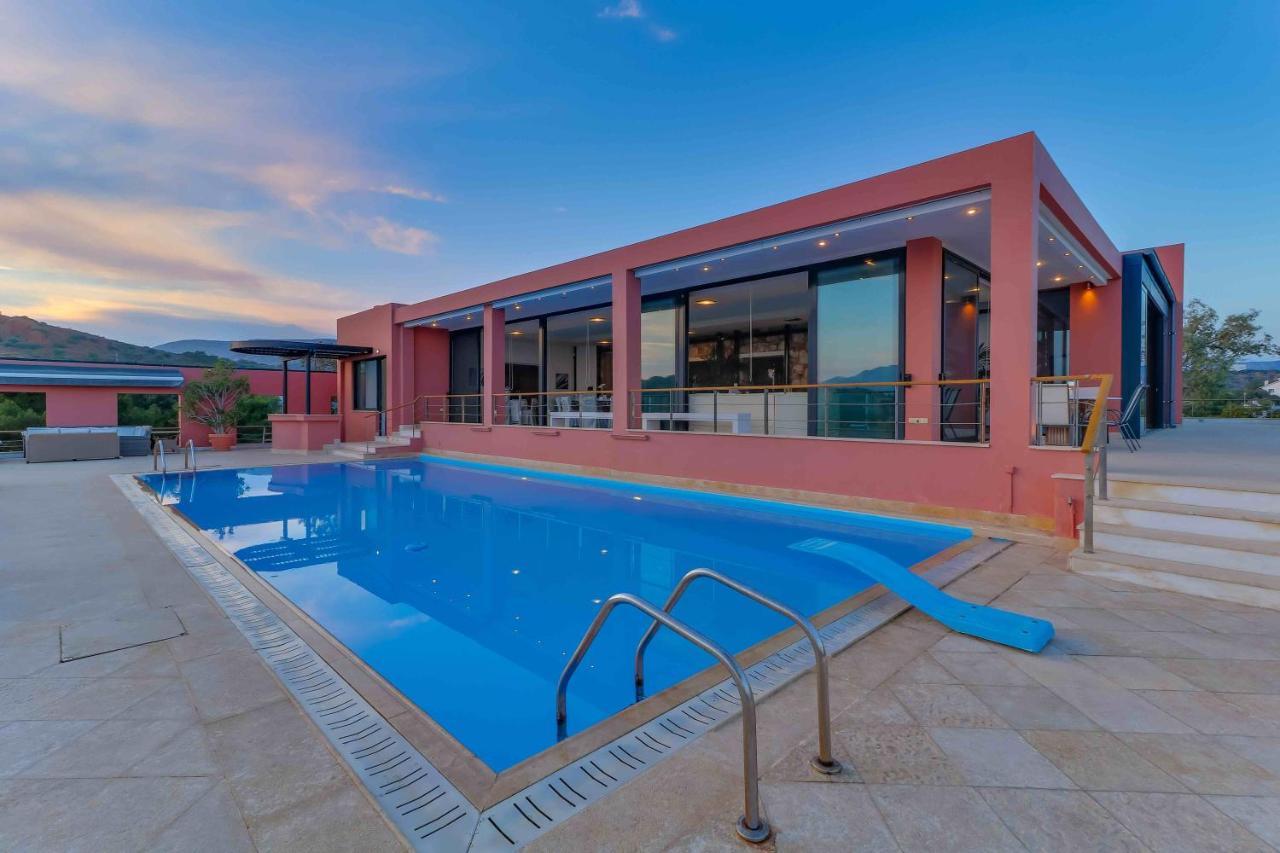 סוניו Black Diamond Beachfront Pool Villa Pasithea In Sounio, Athens מראה חיצוני תמונה