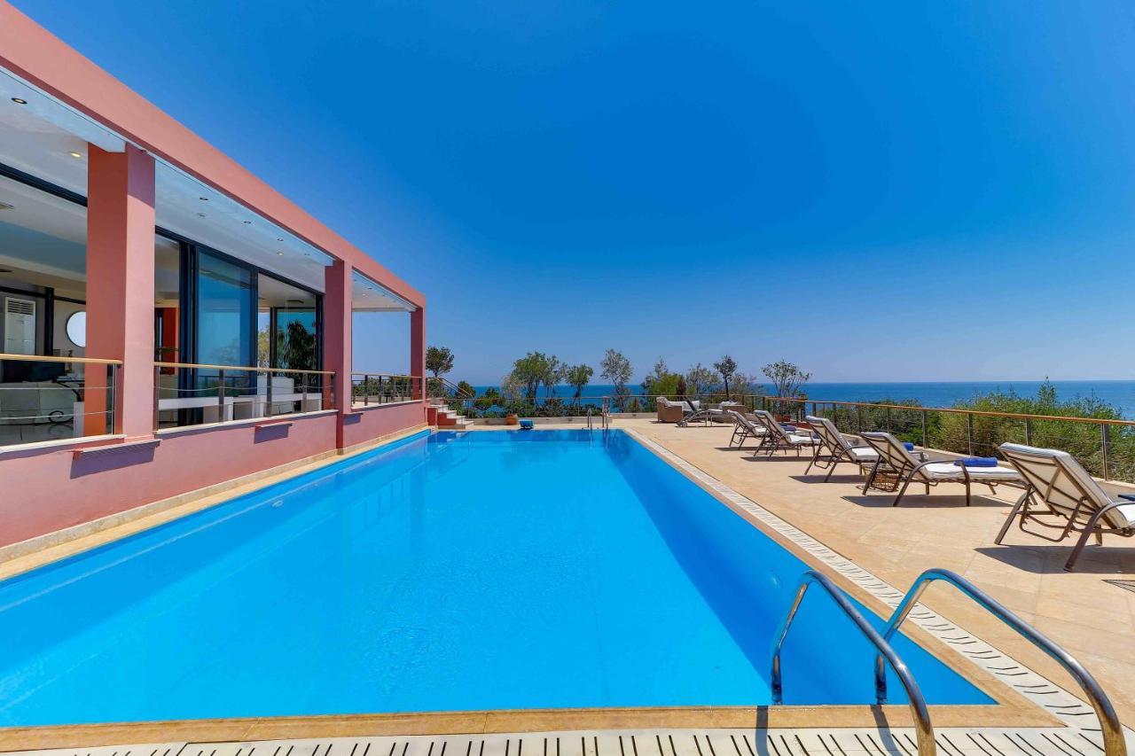 סוניו Black Diamond Beachfront Pool Villa Pasithea In Sounio, Athens מראה חיצוני תמונה