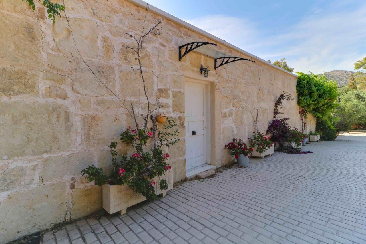 סוניו Black Diamond Beachfront Pool Villa Pasithea In Sounio, Athens מראה חיצוני תמונה